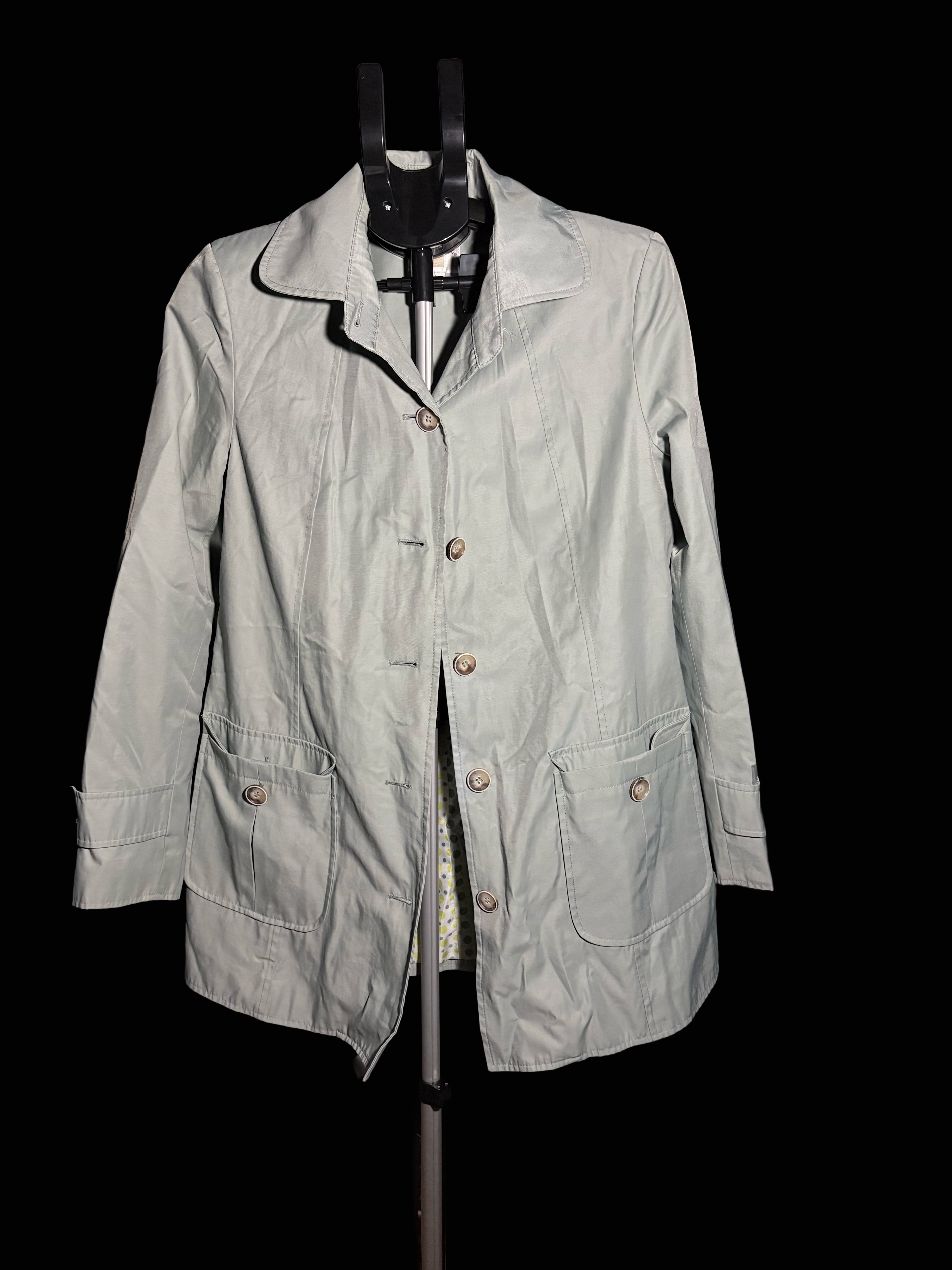 Light green coat￼