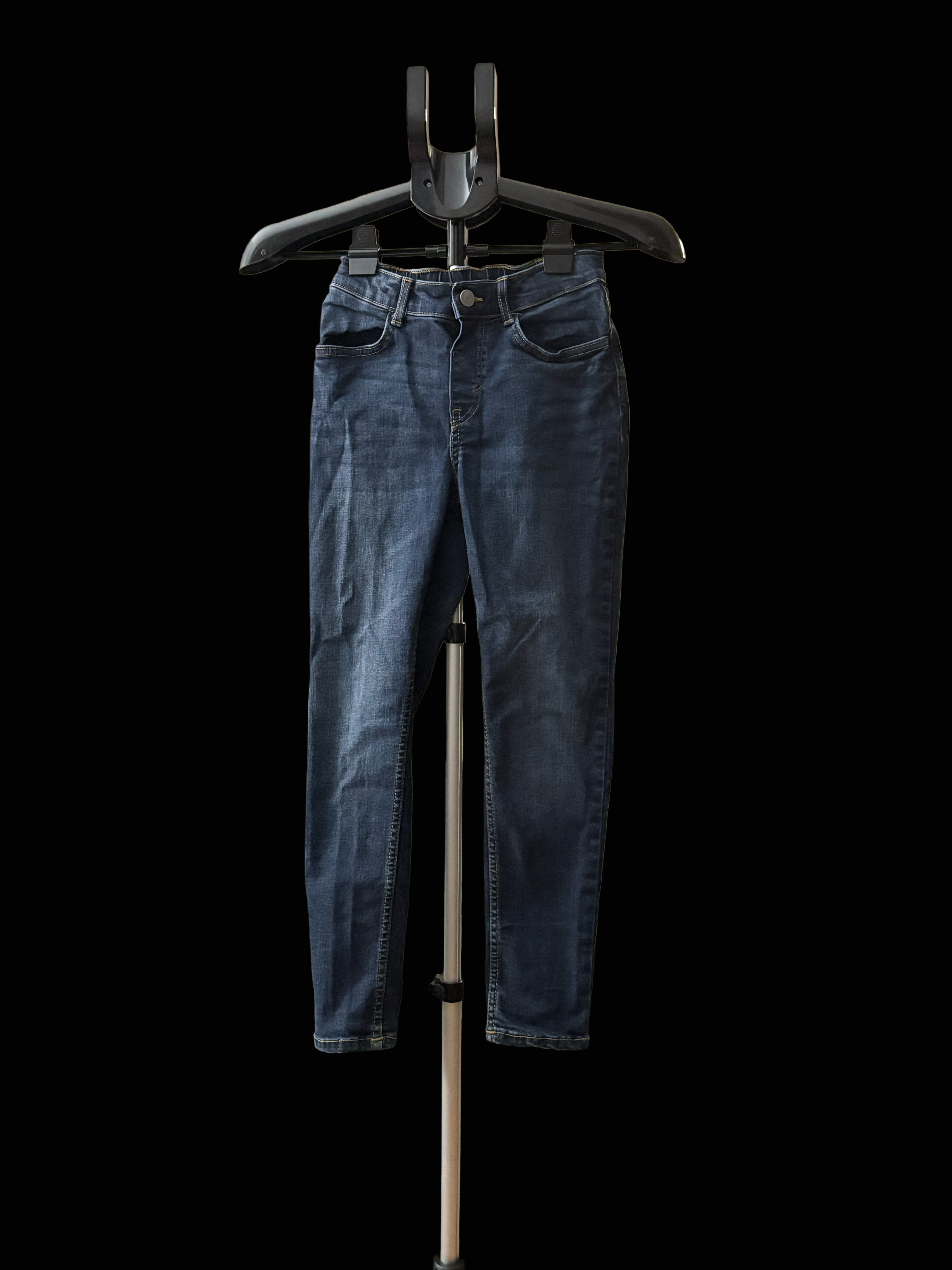 Blue navy jeans